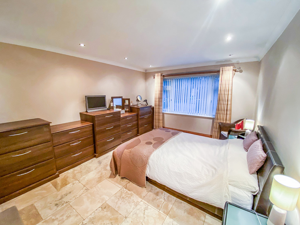 Ravenwood Drive, Hale Barns Jameson and Partners Ltd Estate Agents